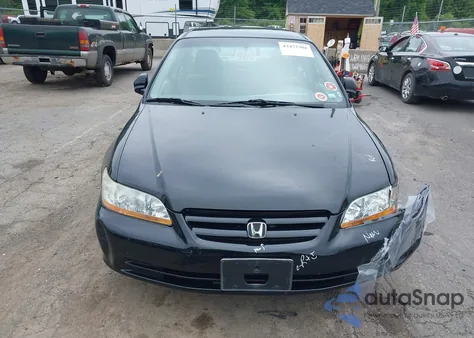 2002 Honda Accord 2.3 Lx from USA, damaged, VIN 1HGCG66572A170918